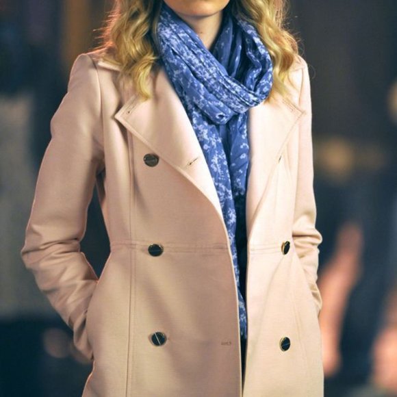 Gwen Stacy Pink Jacket - Picture 2 of 11